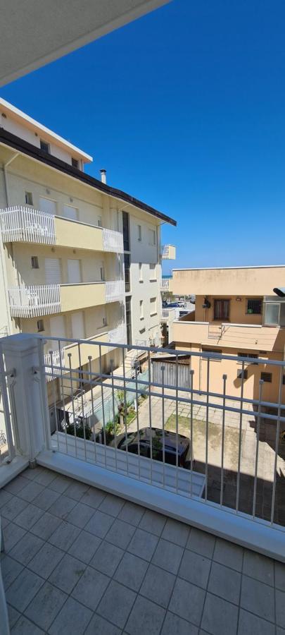 Rubino Apartments A 100Metri Dal Mare Riccione Eksteriør billede