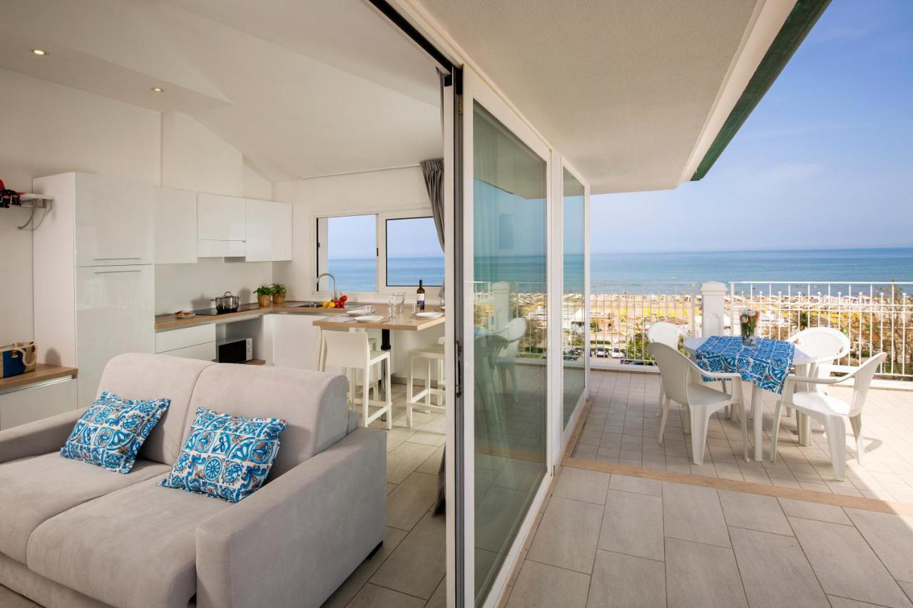 Rubino Apartments A 100Metri Dal Mare Riccione Eksteriør billede