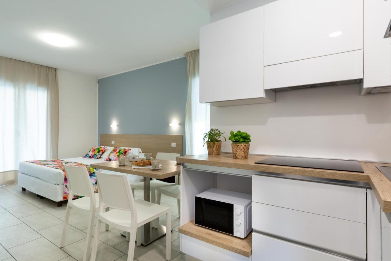 Rubino Apartments A 100Metri Dal Mare Riccione Eksteriør billede