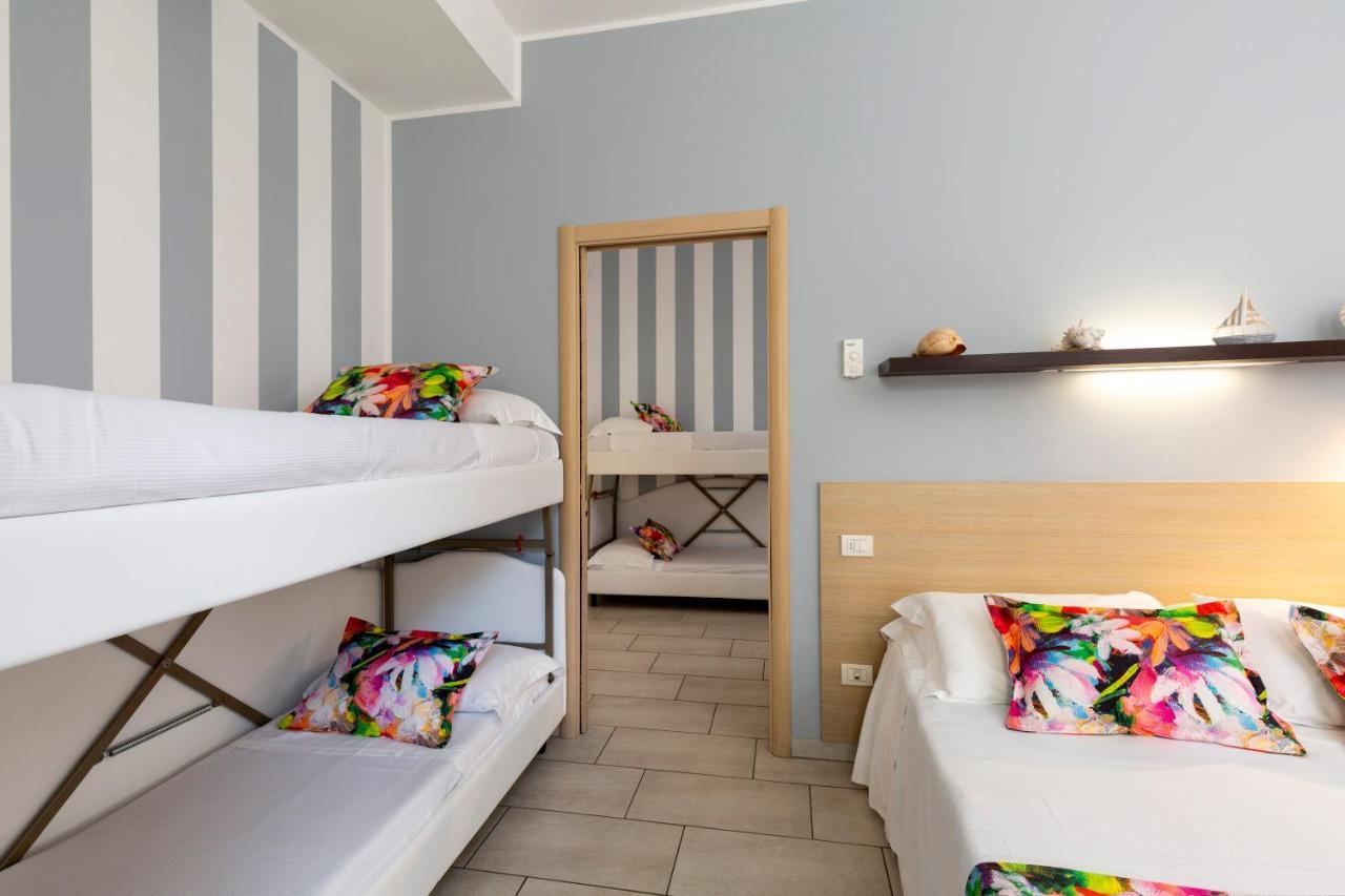 Rubino Apartments A 100Metri Dal Mare Riccione Eksteriør billede