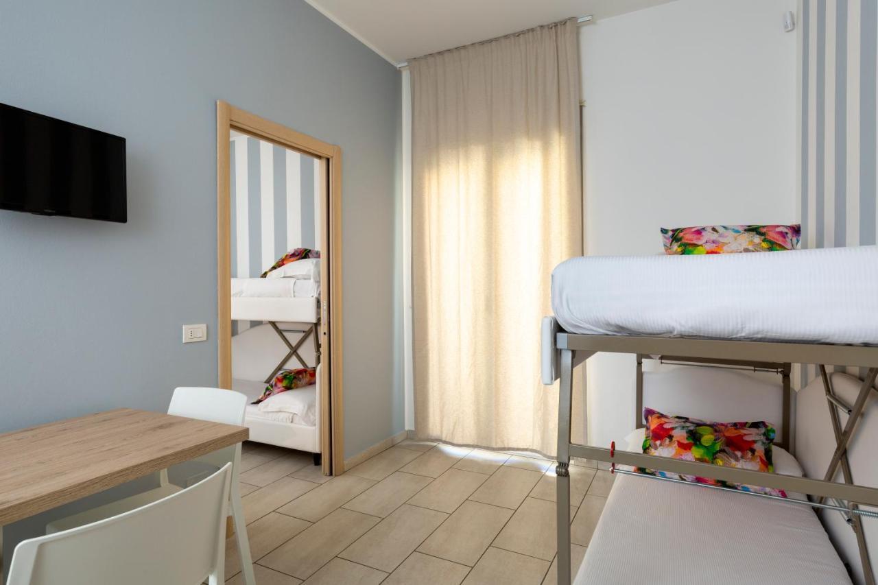 Rubino Apartments A 100Metri Dal Mare Riccione Eksteriør billede
